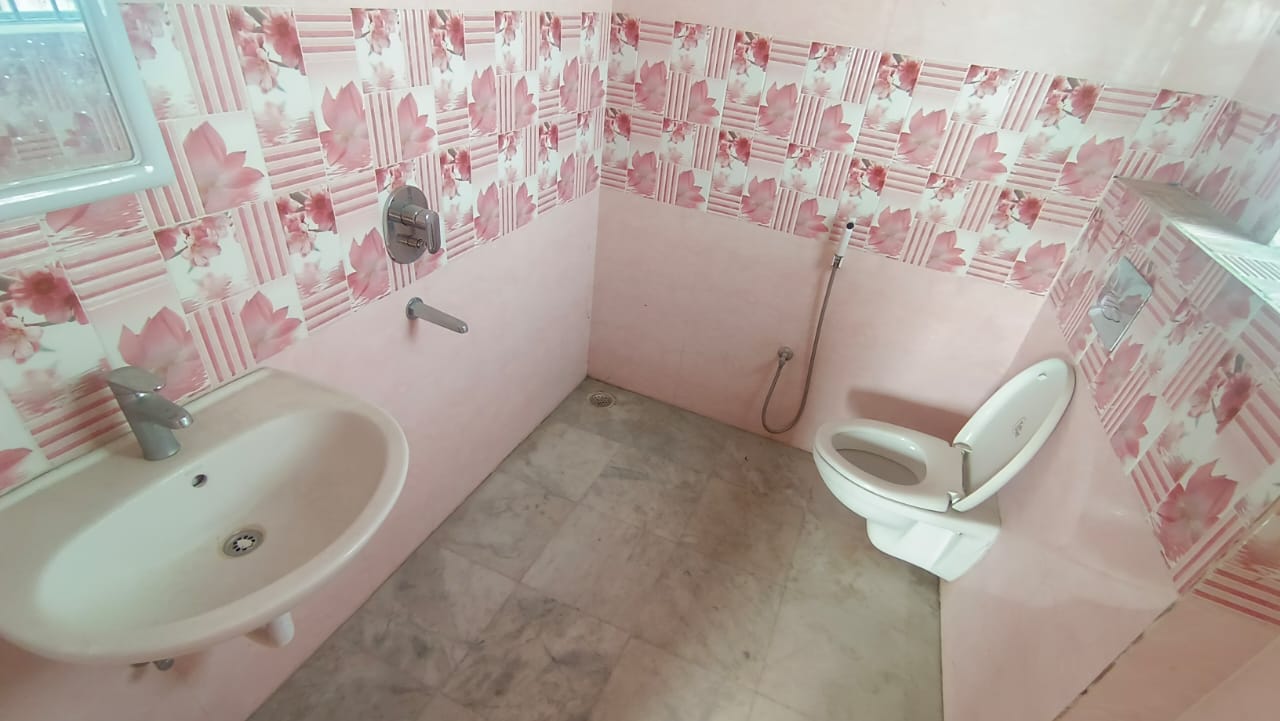 Unfurnished 3bhk in Natun Path, Hatigaon, Guwahati, Assam, India for Rent